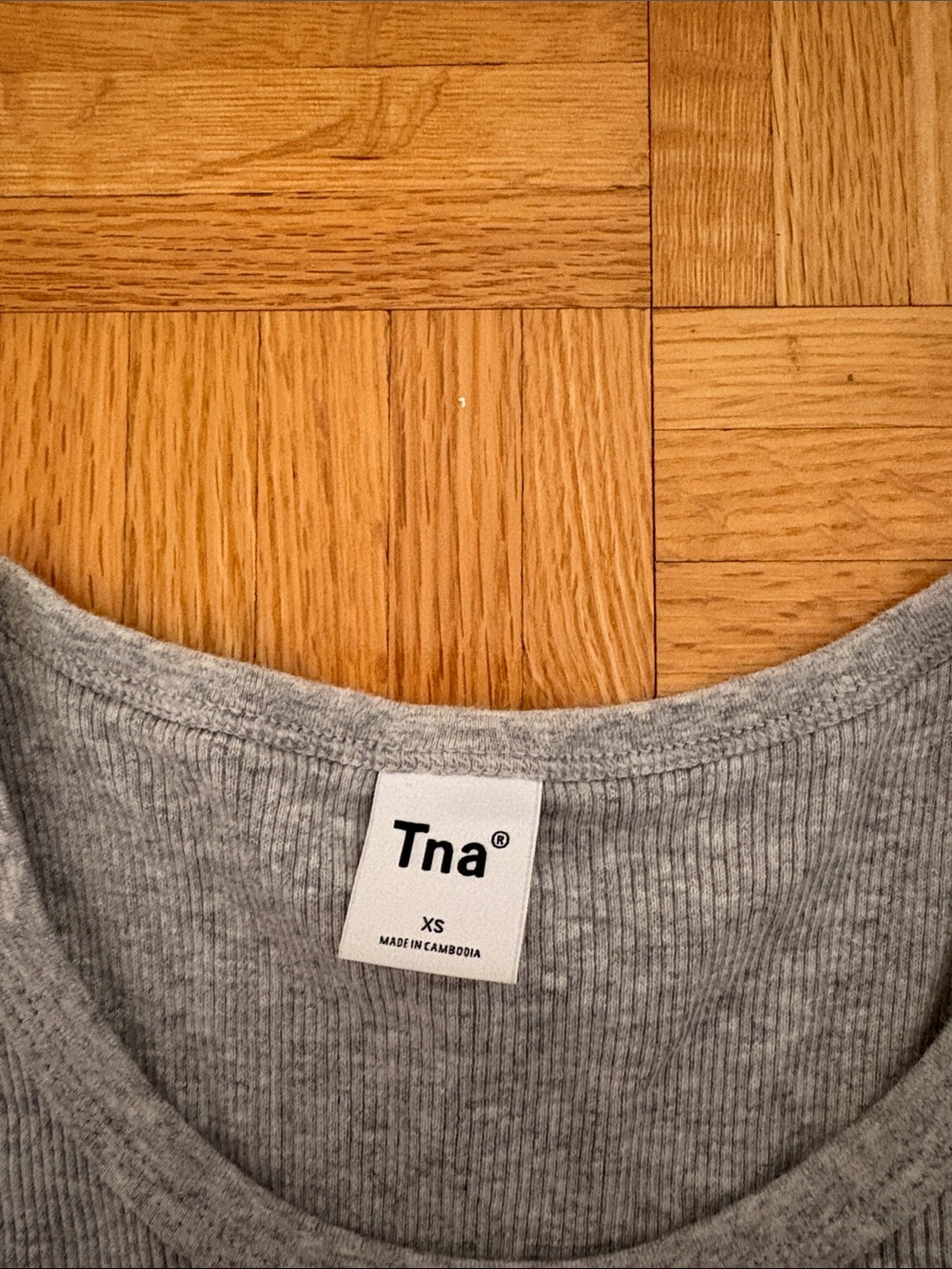 TNA Light Gray Ribbed Cropped Tank - Picture 2 of 4